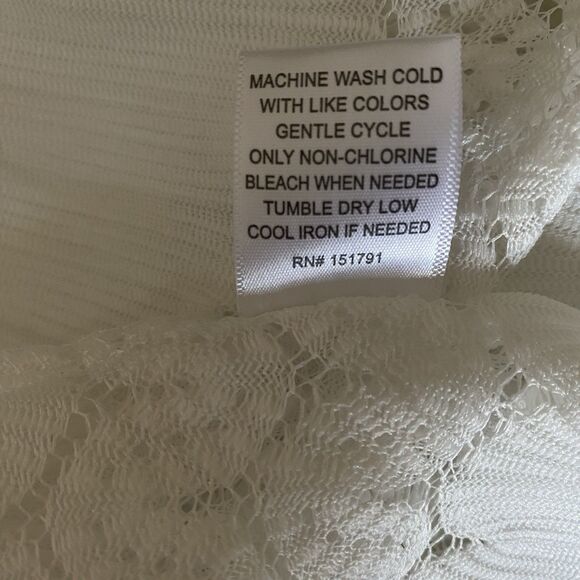 Soft Girl Coquette Lace Top Beach Sz M Fairy Y2K White Vacation Travel Keyhole - Picture 16 of 16